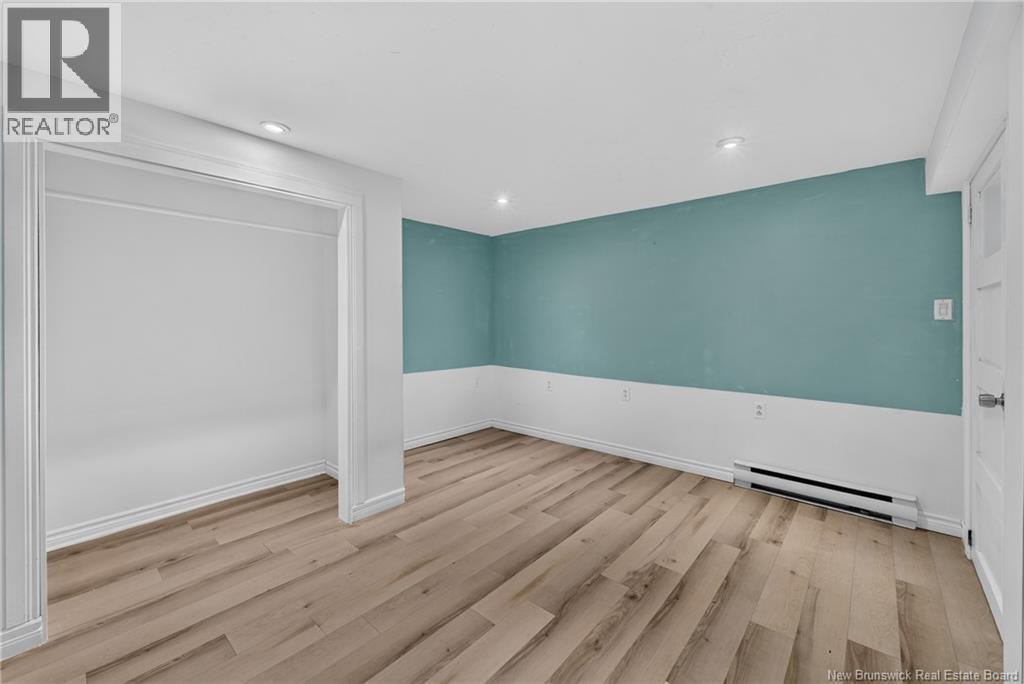89 Douglas Avenue - Image 39