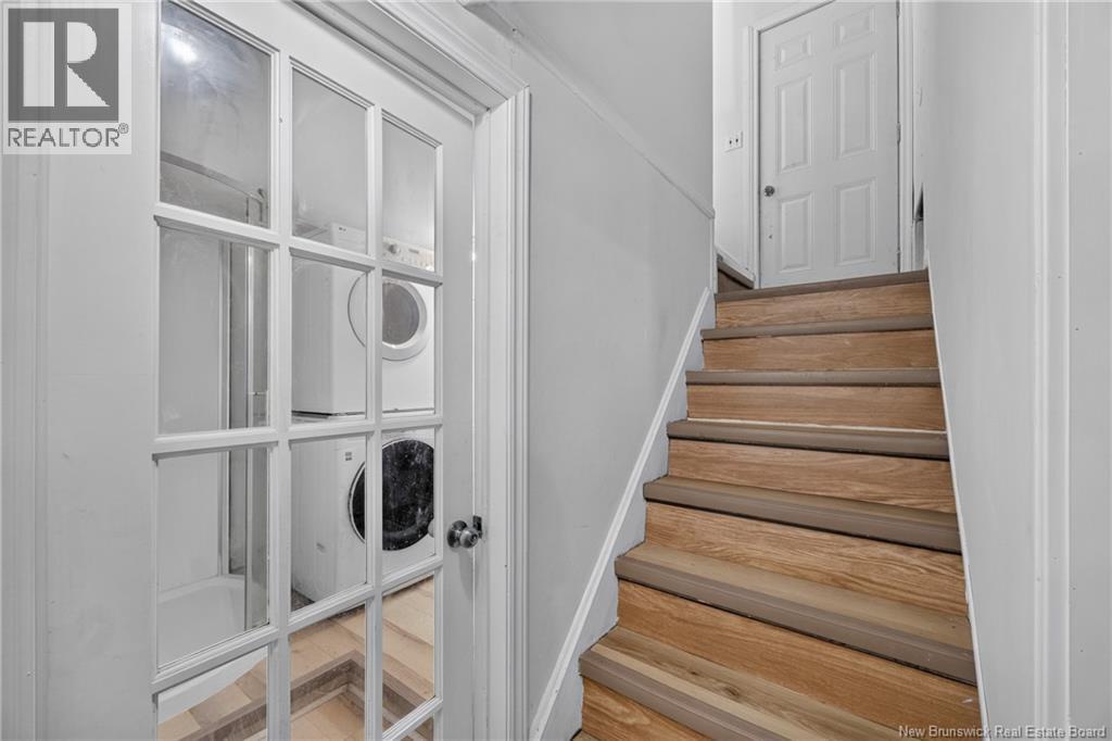 89 Douglas Avenue - 45
