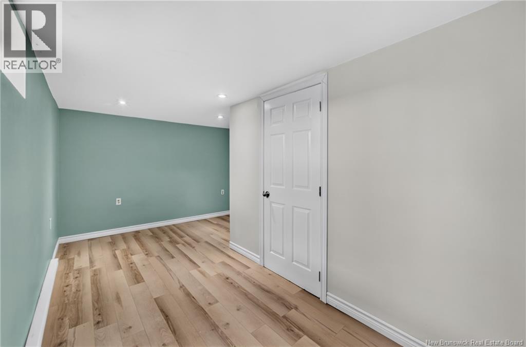 89 Douglas Avenue - 41