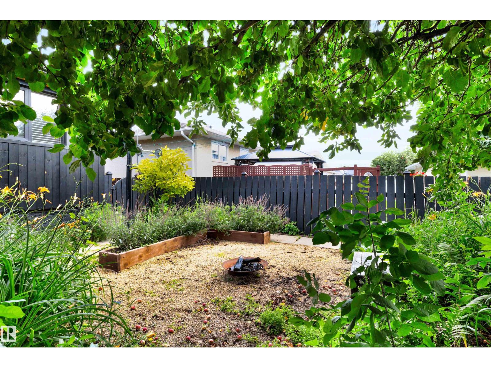 7211 132 Avenue NW - Photo 42