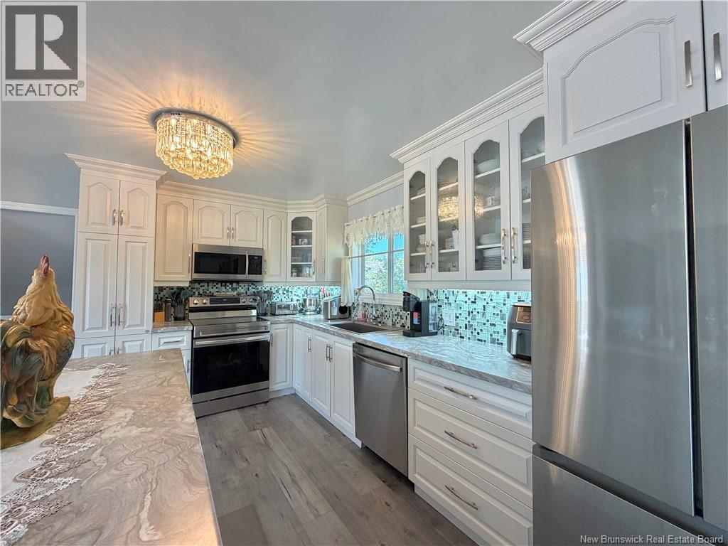 1171 Victoria - Image 13