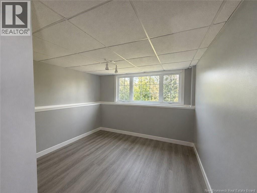 1171 Victoria - Image 29