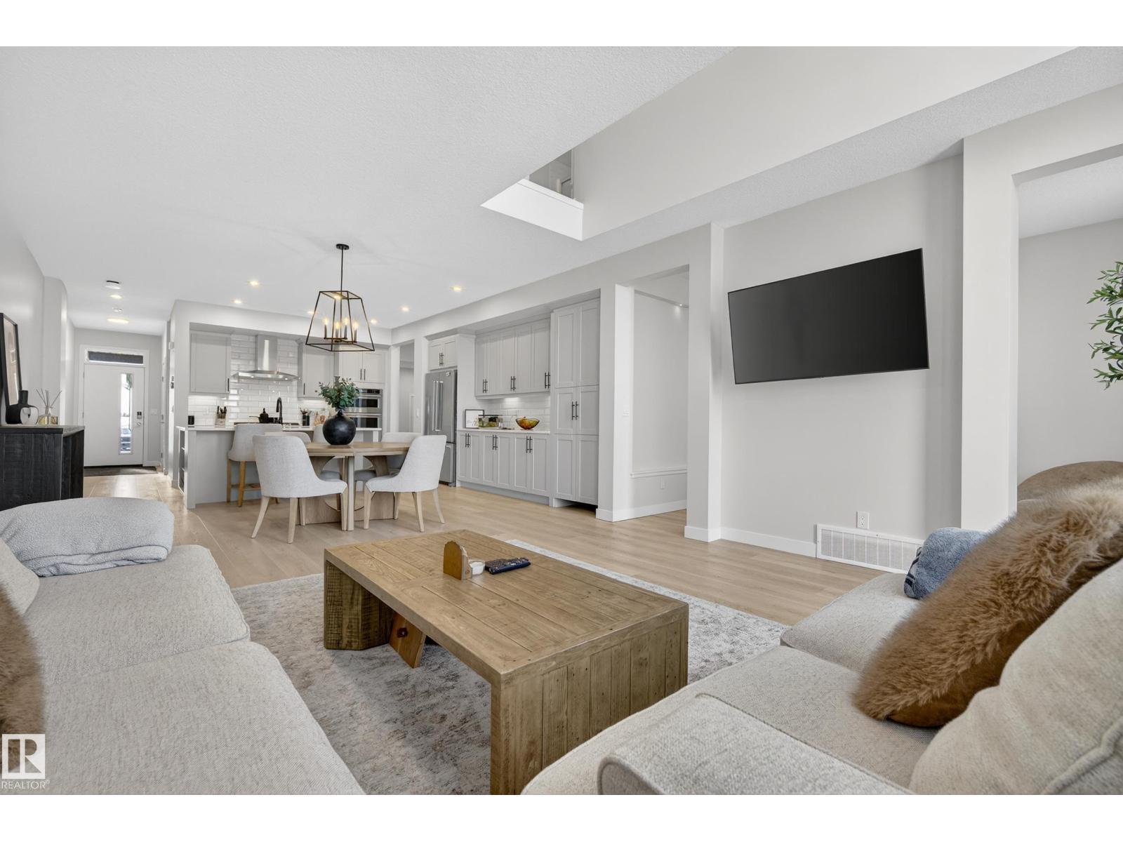 19286 22A AV NW - Image 12