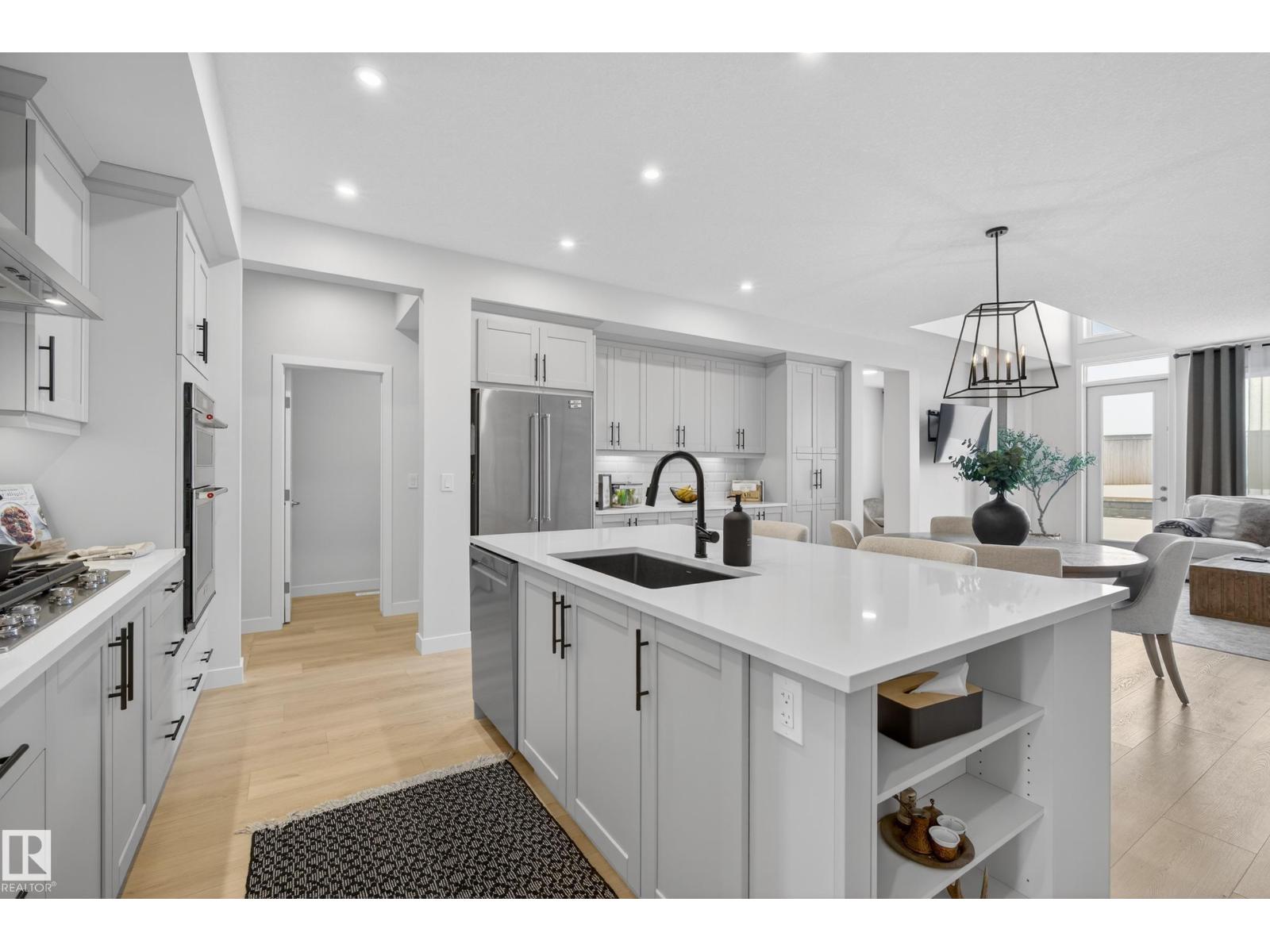 19286 22A AV NW - 2