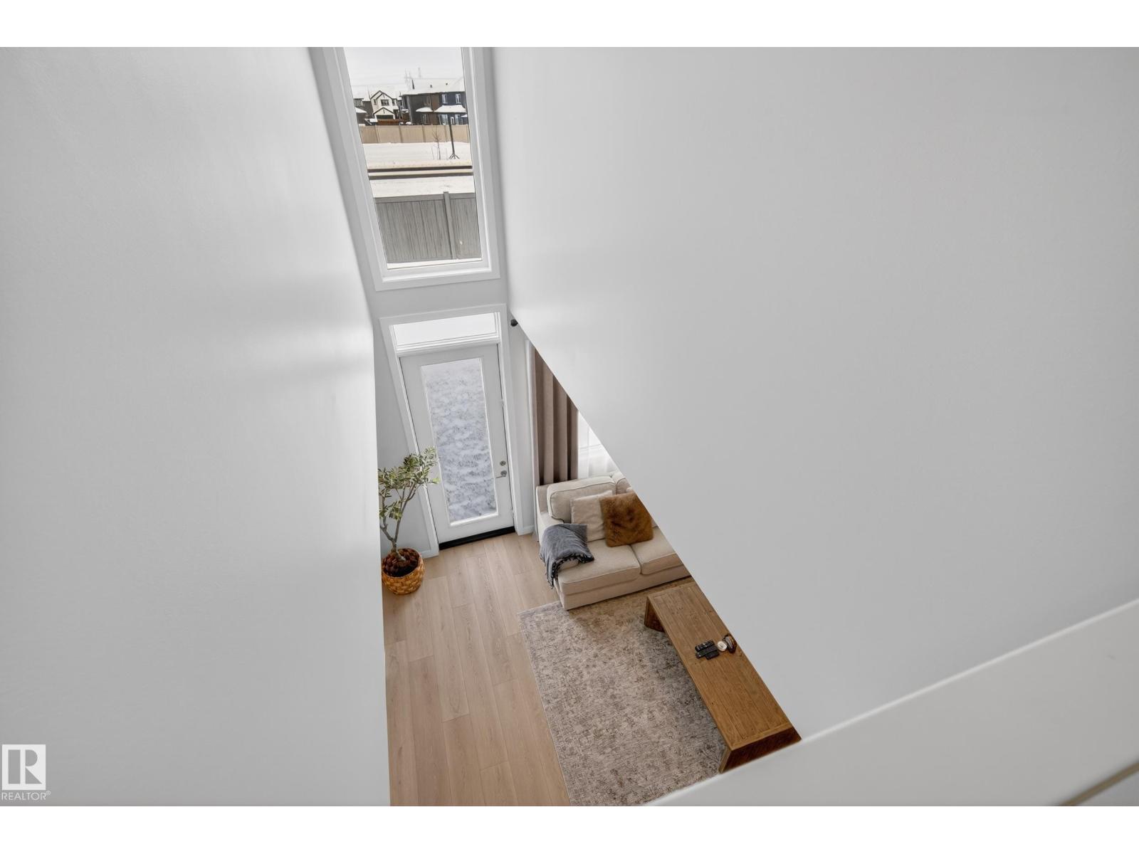 19286 22A AV NW - Image 32