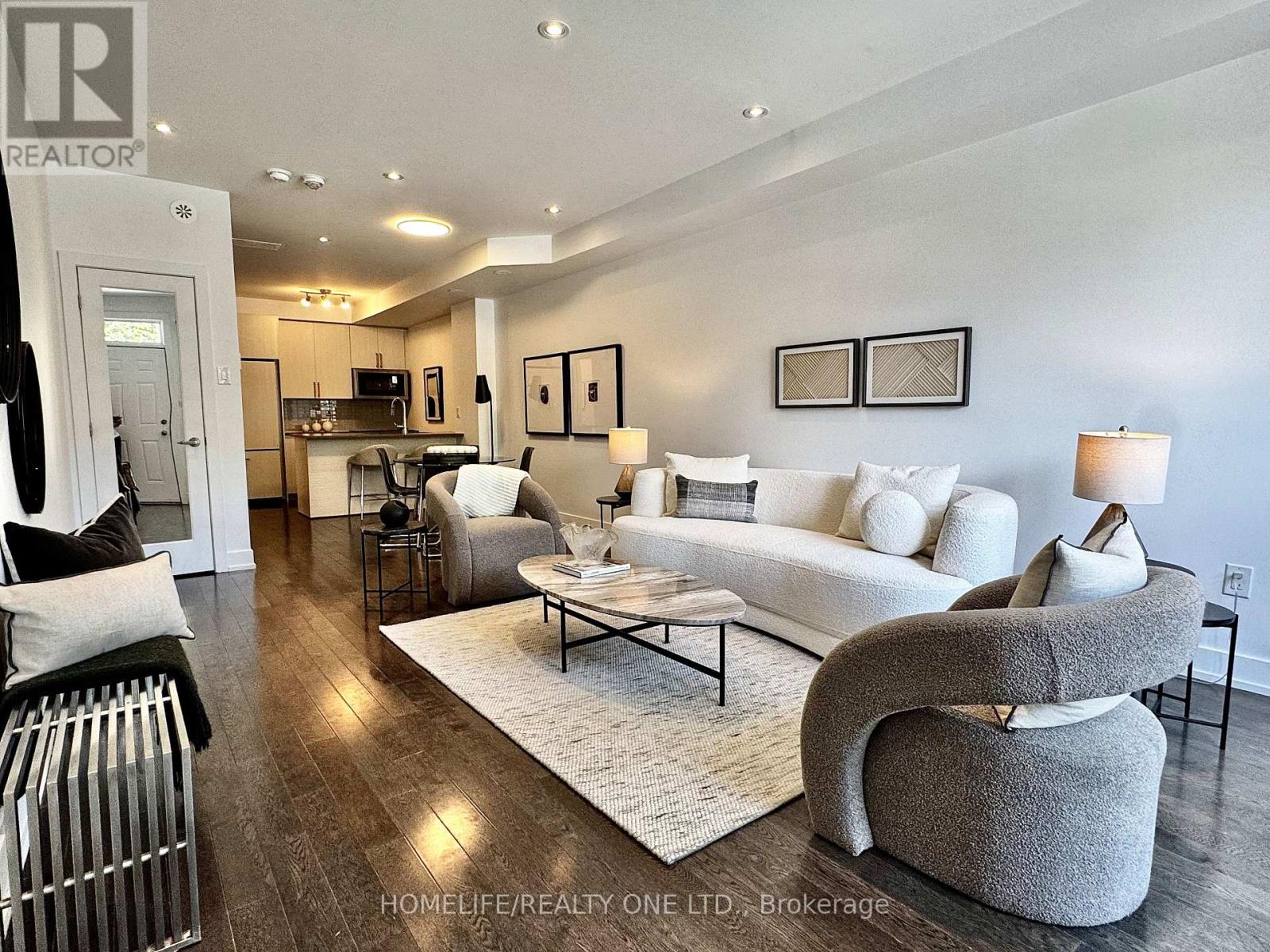 Photo of 1076 Lansdowne Avenue