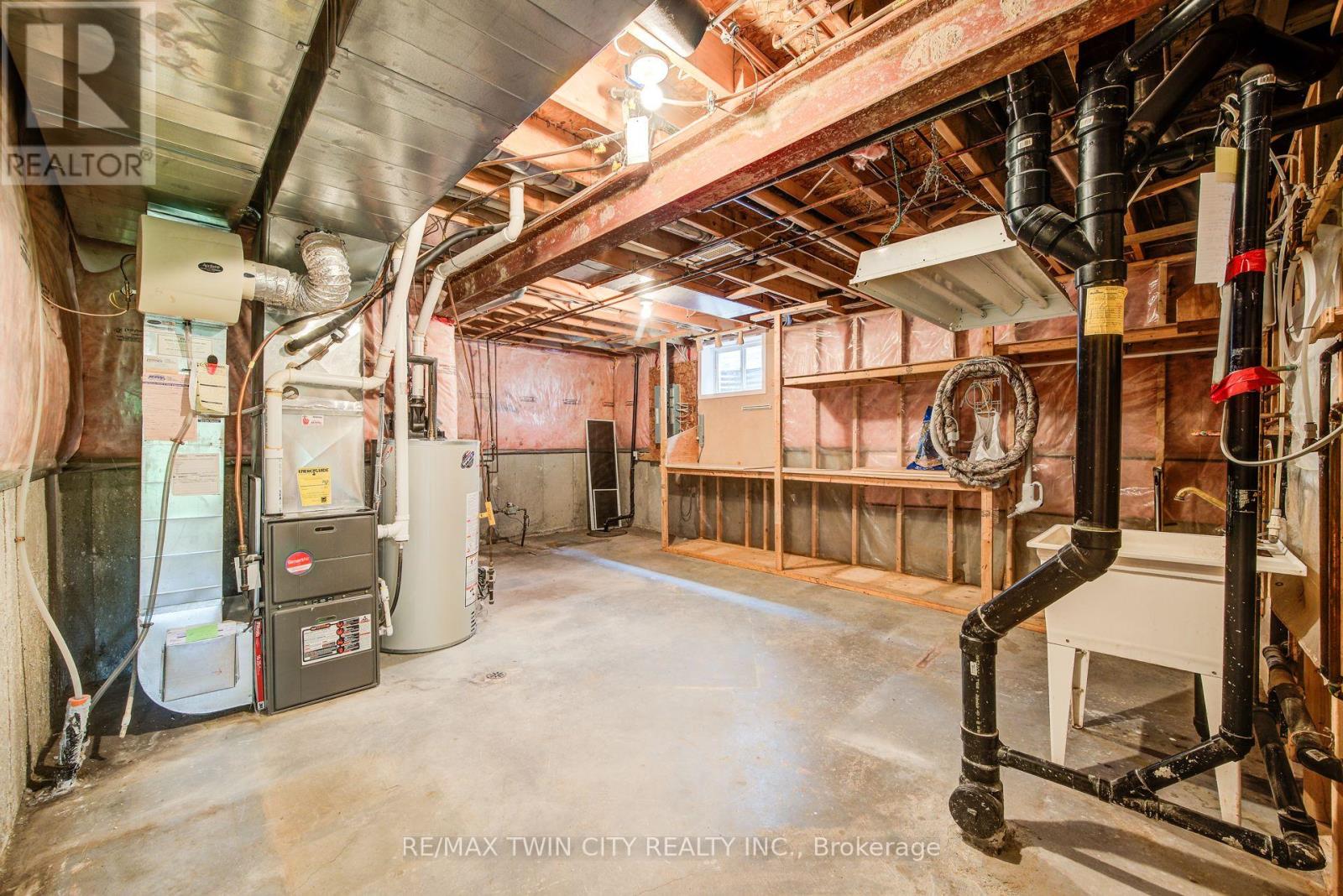 670 SALZBURG DRIVE - 32