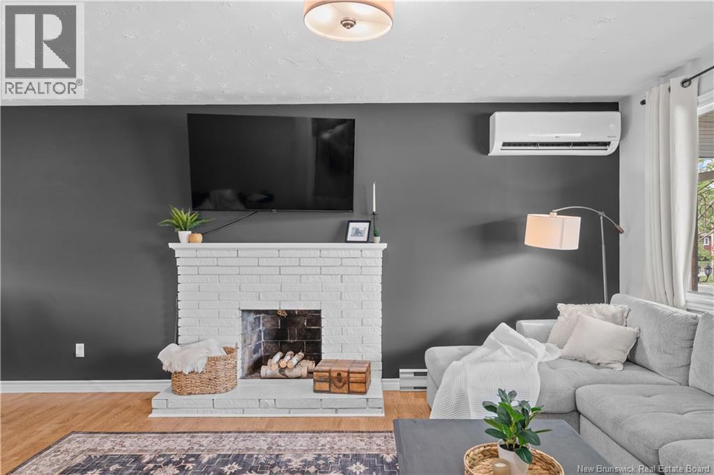 46 Ayer Avenue - Image 4