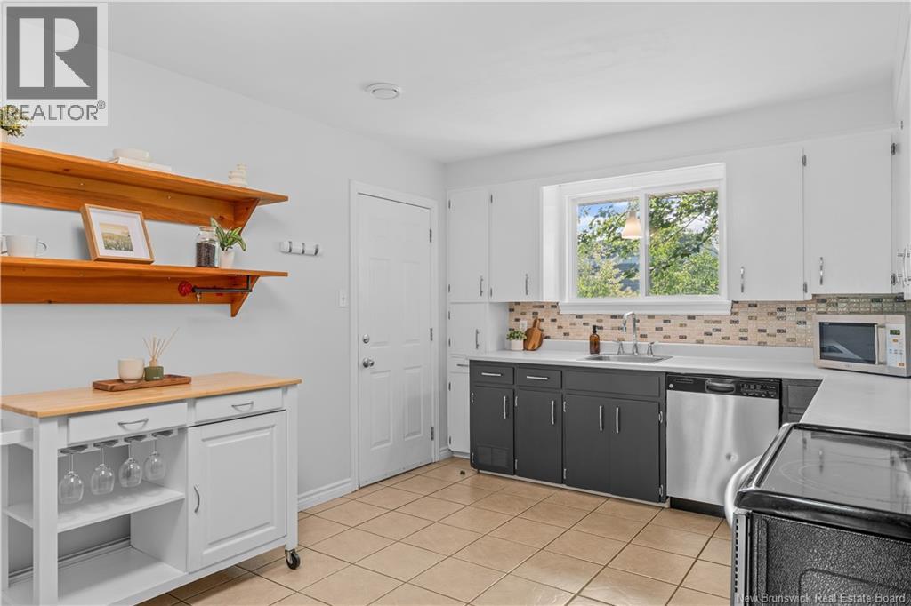 46 Ayer Avenue - Image 9