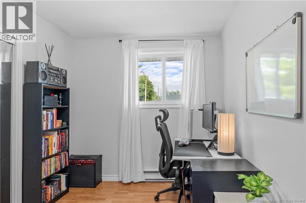46 Ayer Avenue - Image 14