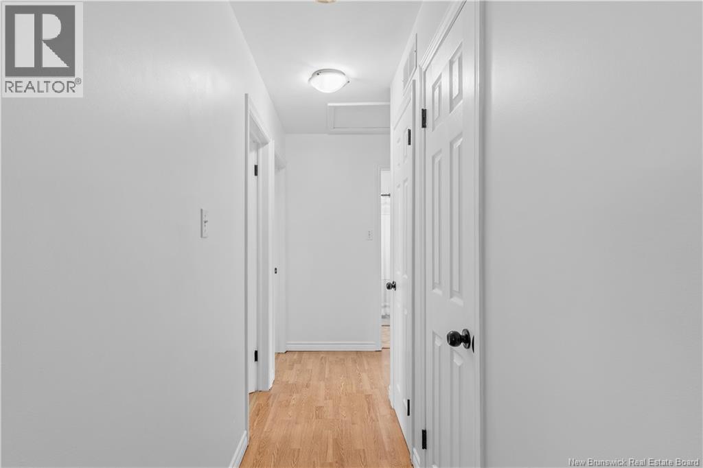 46 Ayer Avenue - Image 13