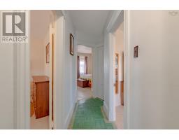9086 Highway 1, Meteghan River, NS B0W2L0 Photo 35