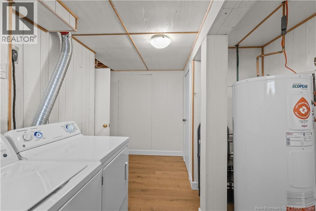 46 Ayer Avenue - Image 28