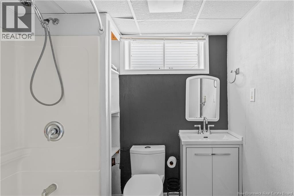 46 Ayer Avenue - Image 38