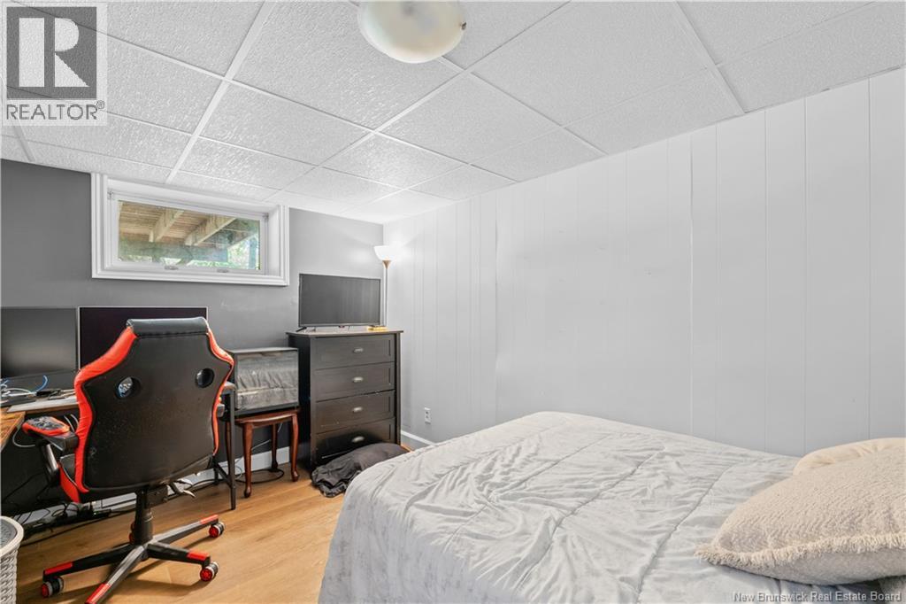 46 Ayer Avenue - 39