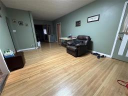 1061 10th Street, Brandon, MB R7A4H3 Photo 13