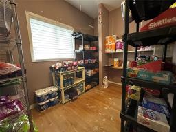1061 10th Street, Brandon, MB R7A4H3 Photo 14