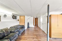 1816 Ross Avenue, Winnipeg, MB R2R0E3 Photo 12