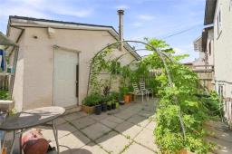 1816 Ross Avenue, Winnipeg, MB R2R0E3 Photo 16