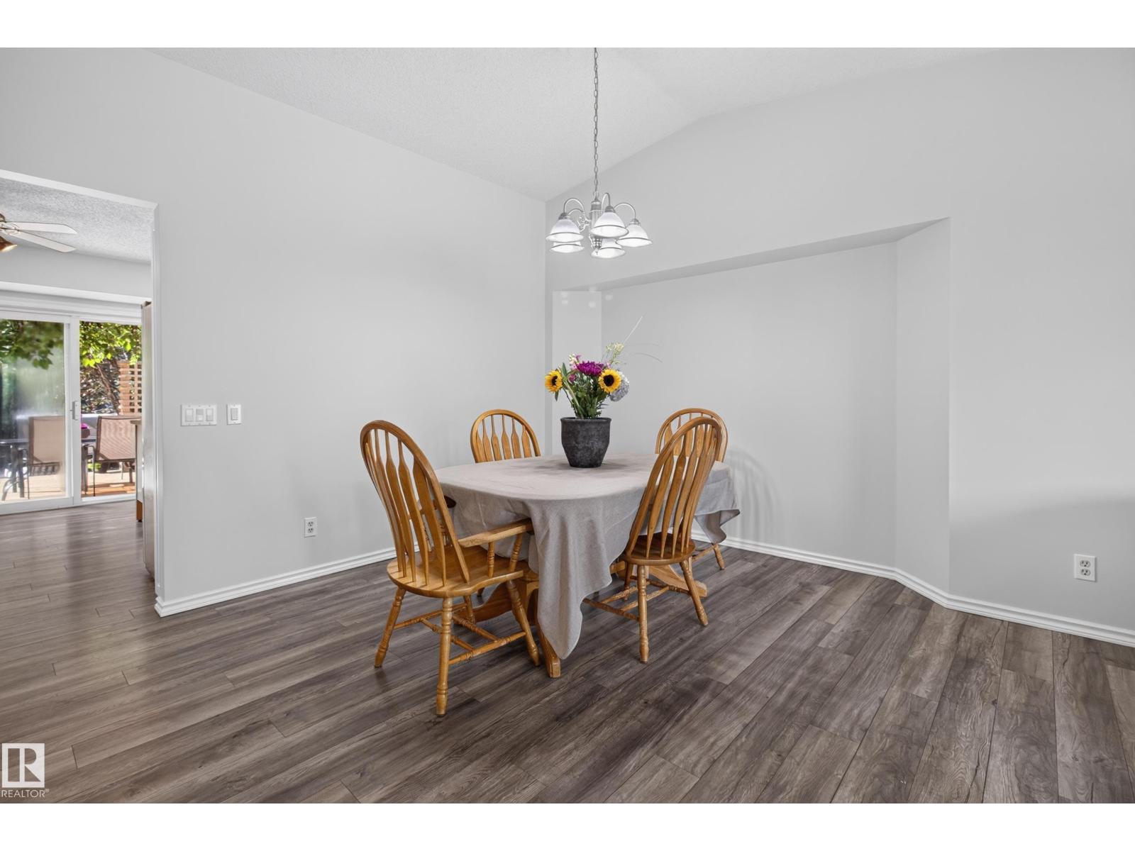 18 DALTON Close - Photo 13