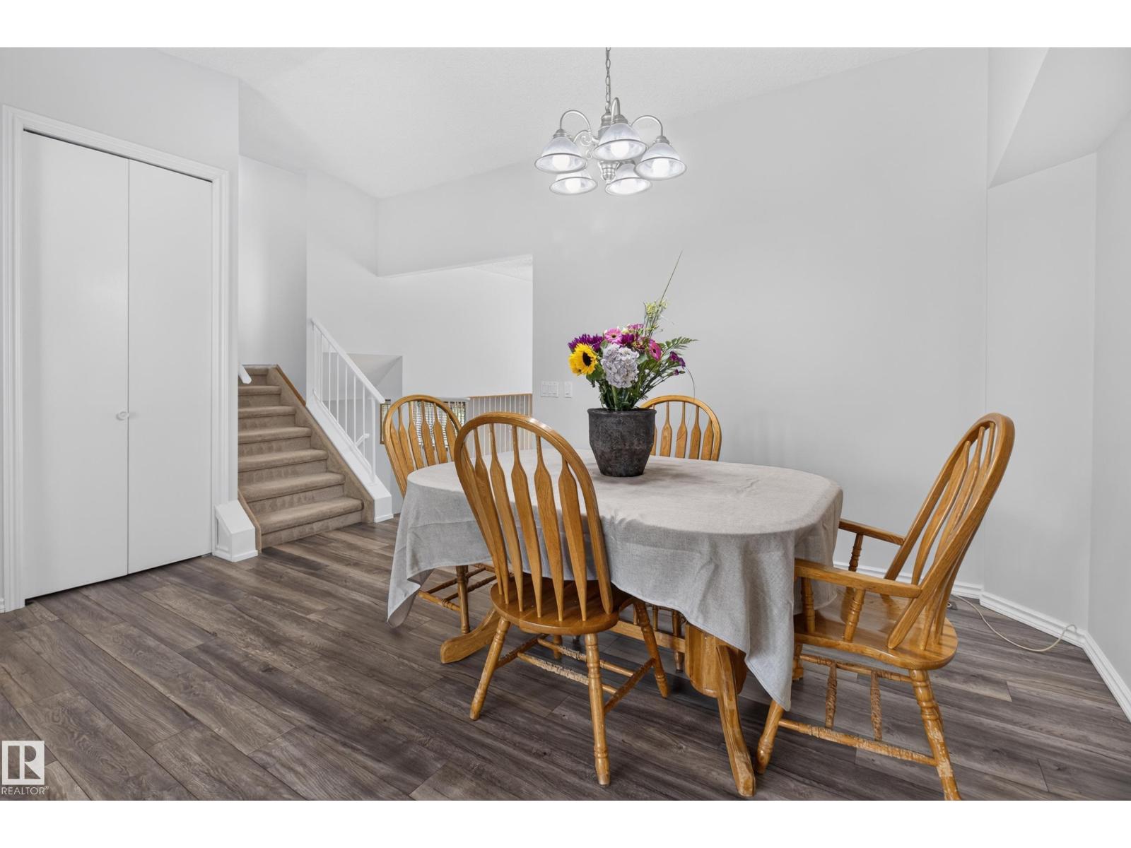 18 DALTON Close - Photo 14