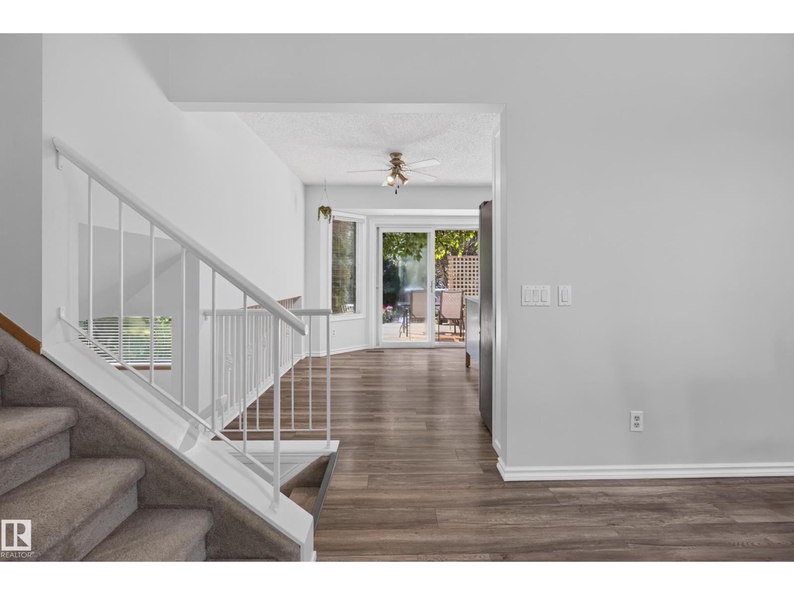 18 DALTON Close - Photo 16