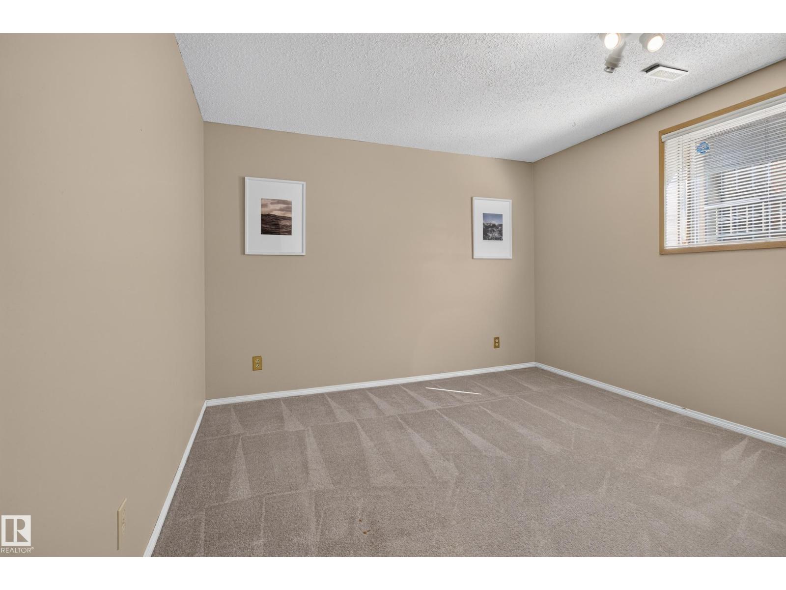 18 DALTON Close - Photo 38