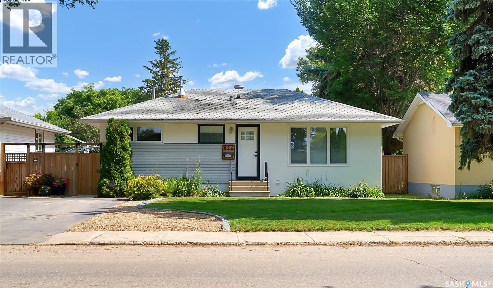 826 W AVENUE N - 1