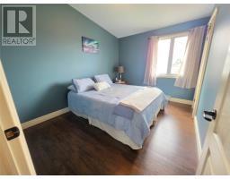 47 Whiteway Drive thumbnail 12