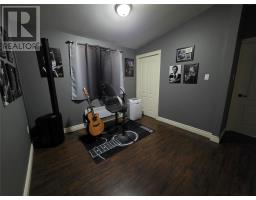 47 Whiteway Drive thumbnail 13