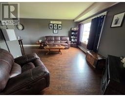 47 Whiteway Drive thumbnail 6