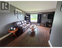 47 Whiteway Drive thumbnail 7