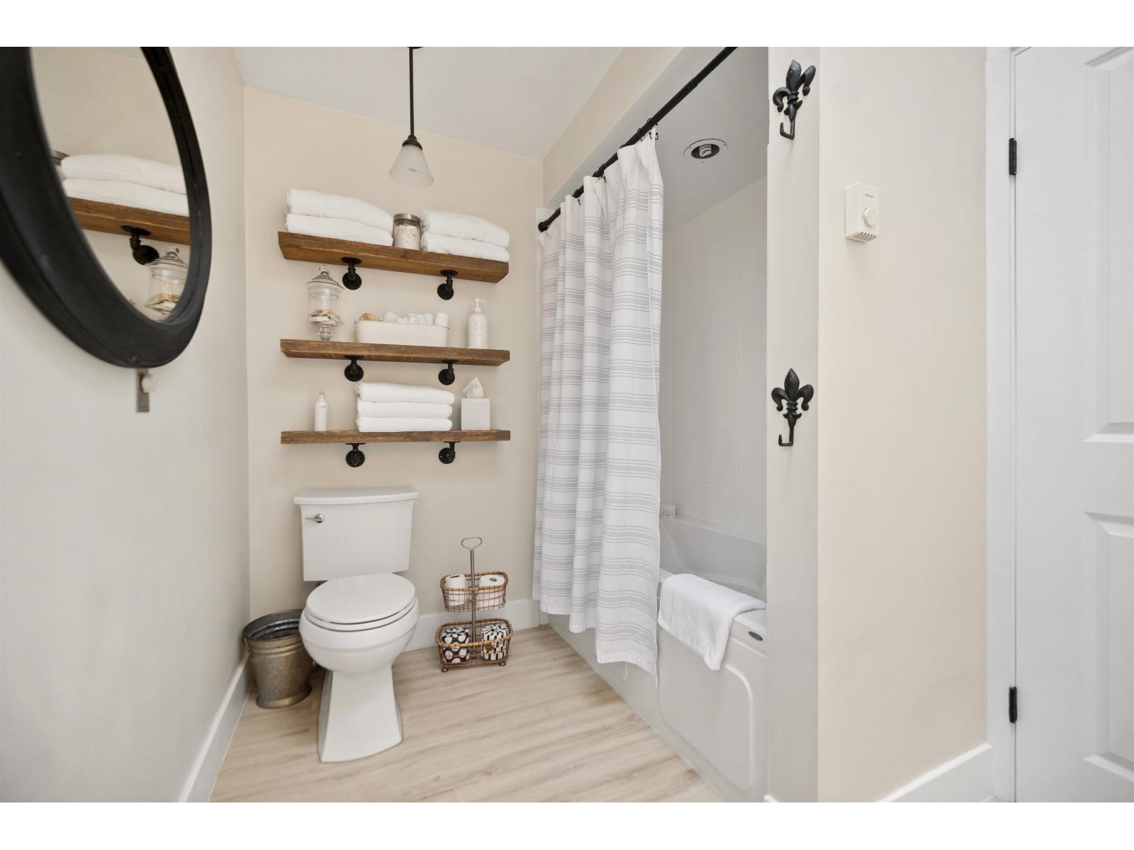 14756 16A AVENUE, Surrey