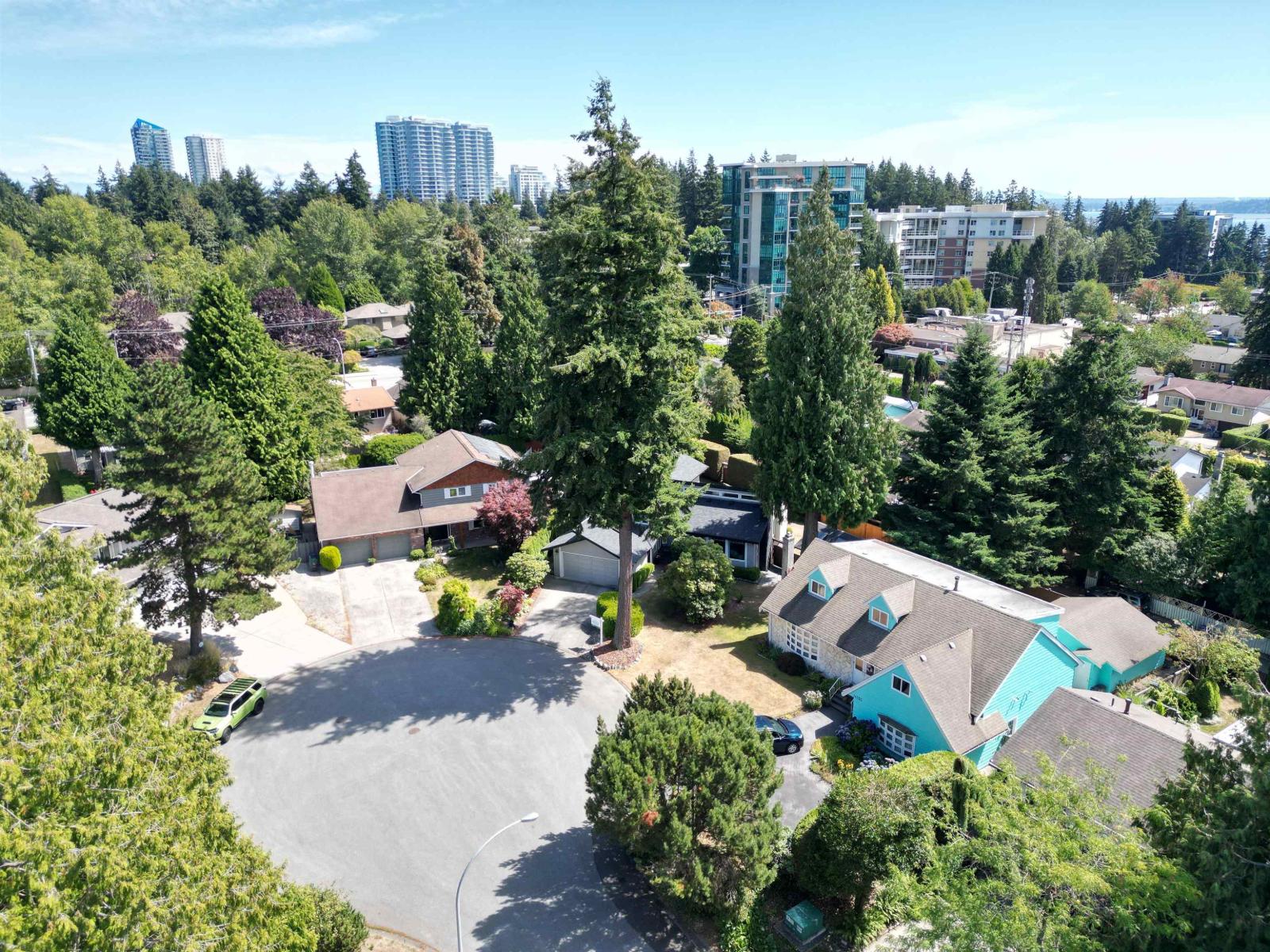 14756 16A AVENUE, Surrey