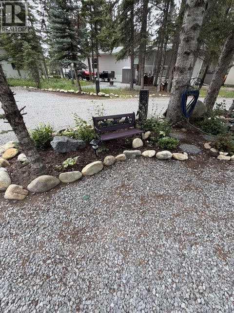 16 Timber Circle
