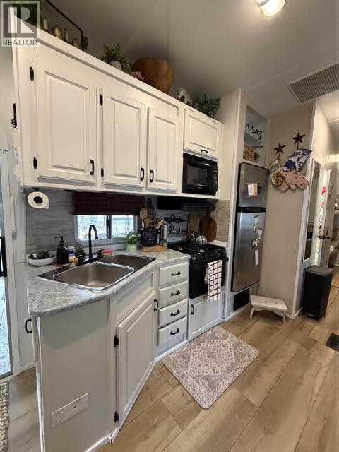 16 Timber Circle - Photo 18