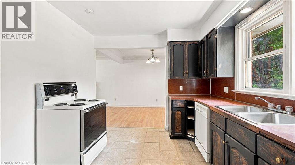 524 DORVAL Drive - 14
