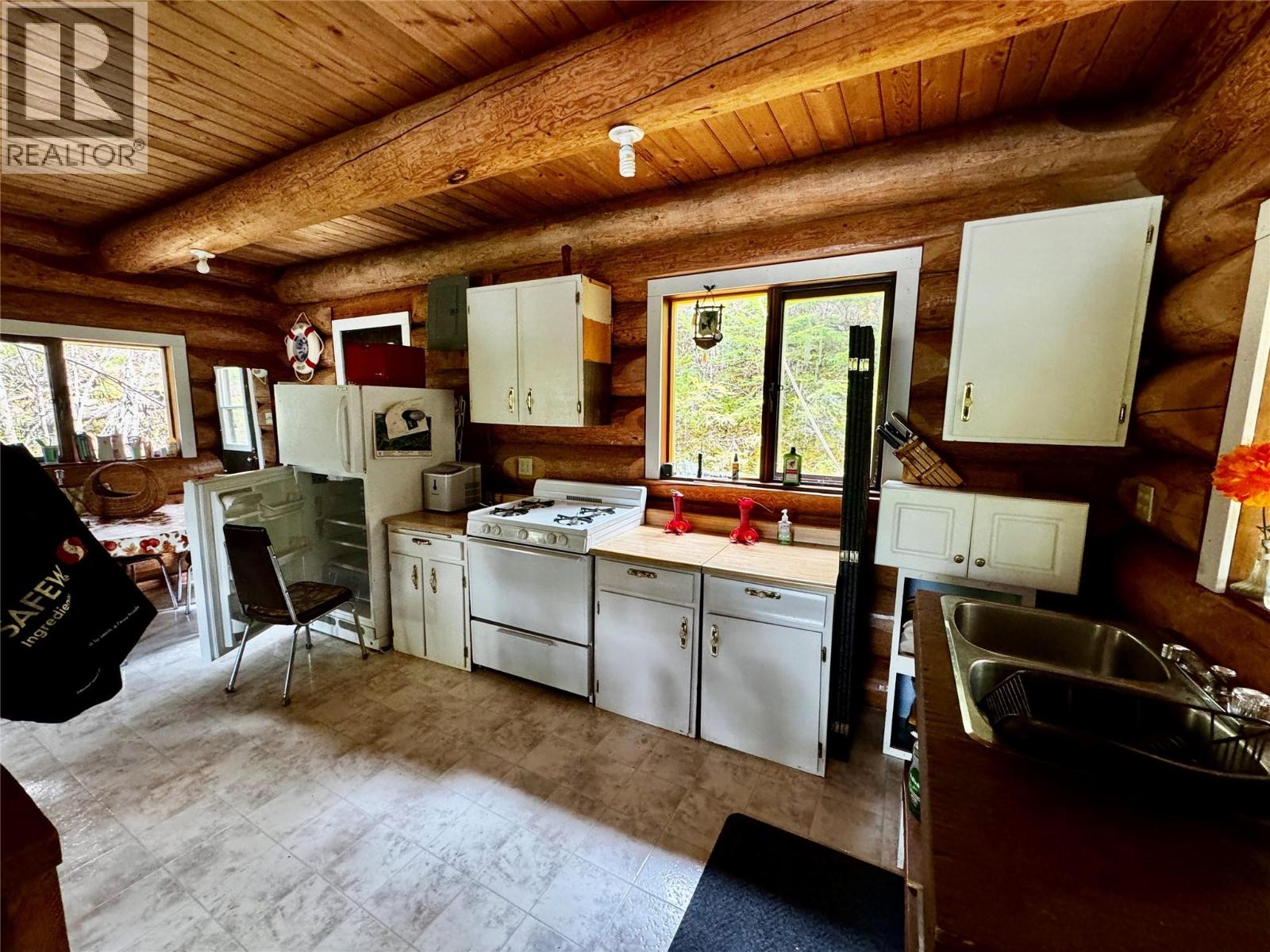 Lot 9 Pete Martin Bay, Sicamous