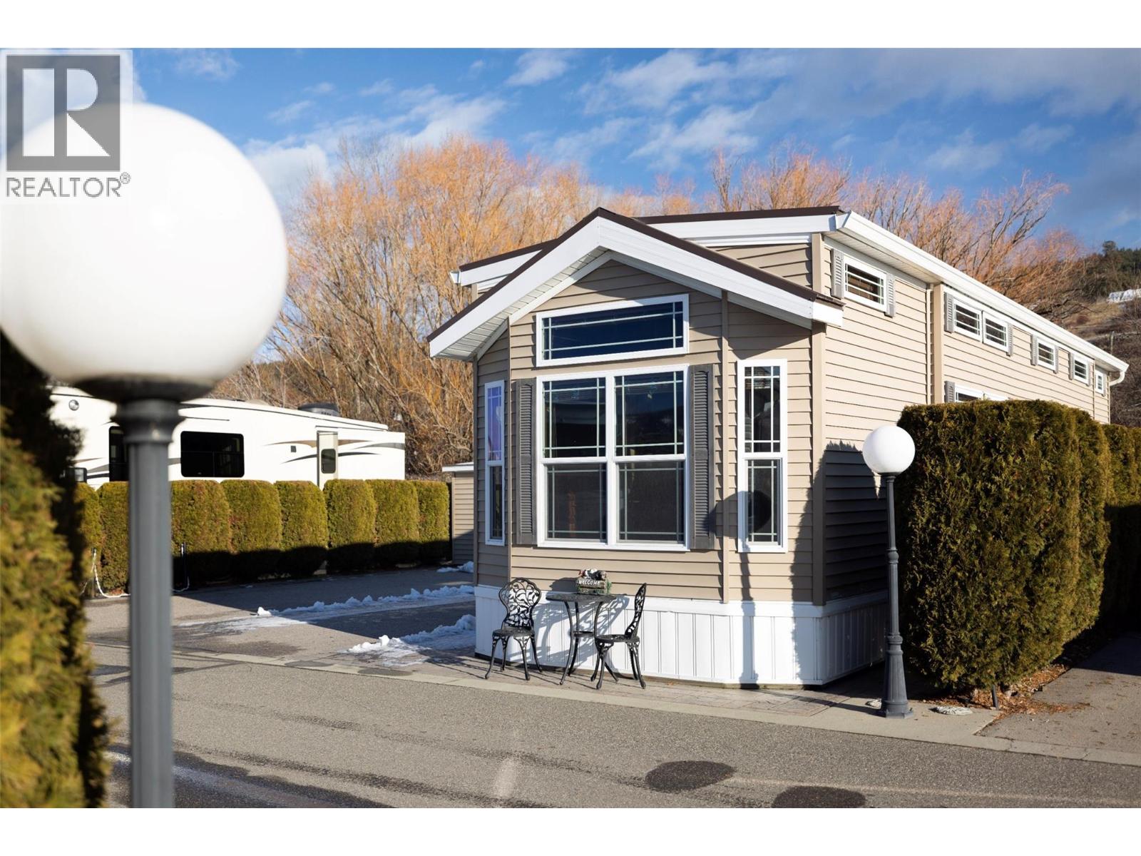 #172 8000 Highland Road - Image 3
