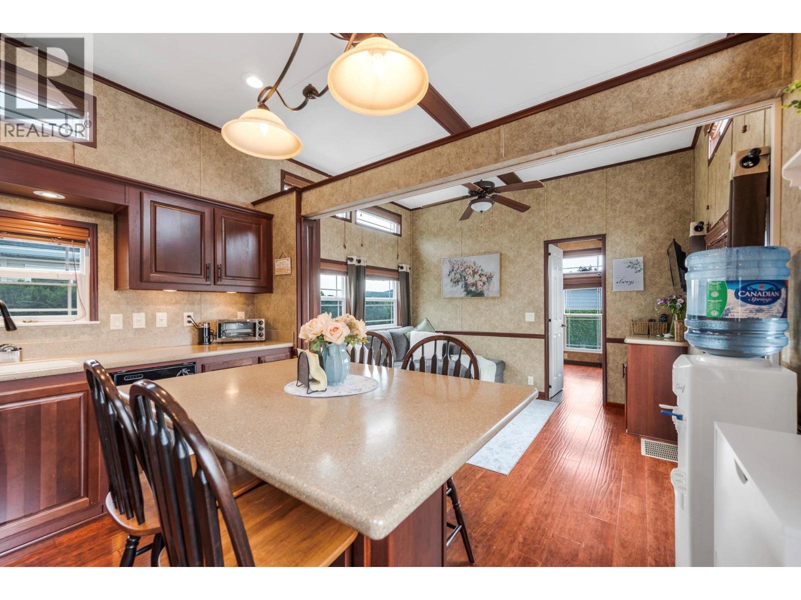 #172 8000 Highland Road - 4