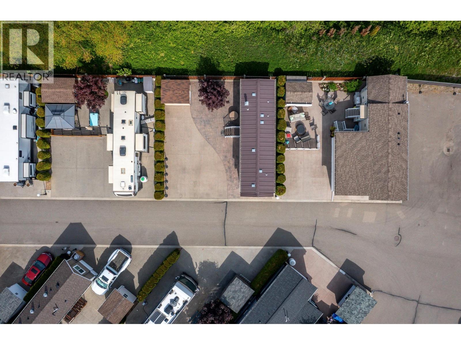 #172 8000 Highland Road - 25