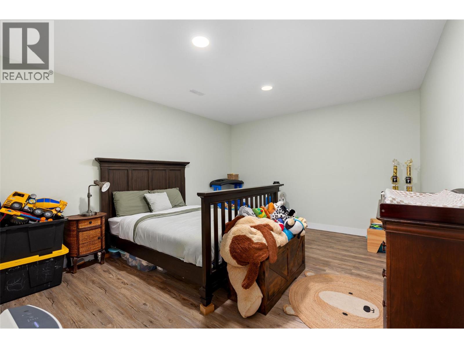 5757 Upper Booth Road N - Image 62