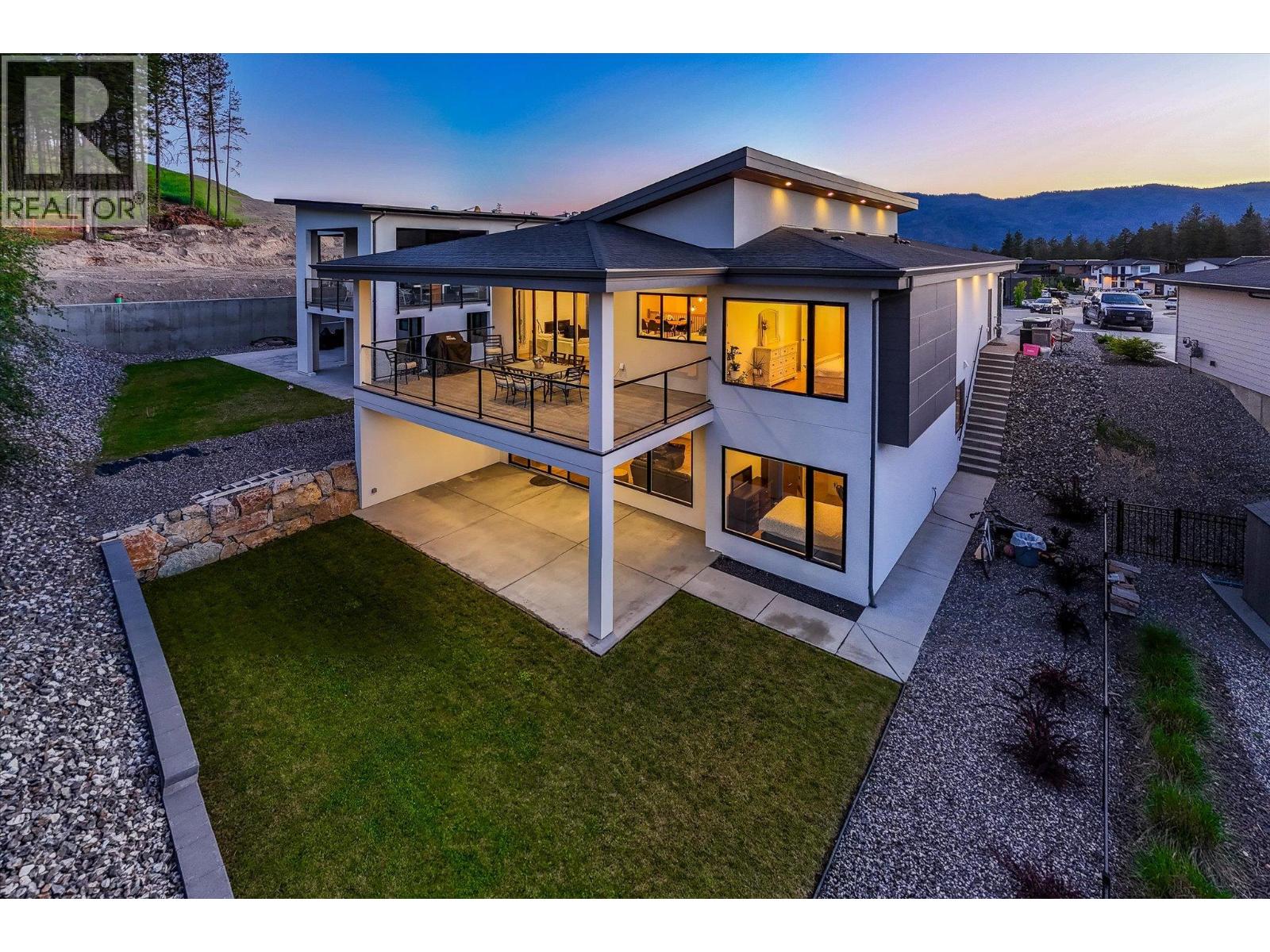 10285 Beacon Hill Drive, Lake Country