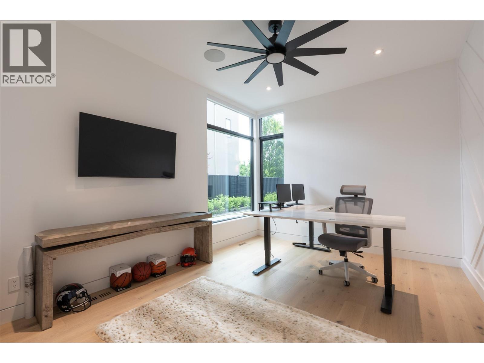 2764 Abbott Street - 27