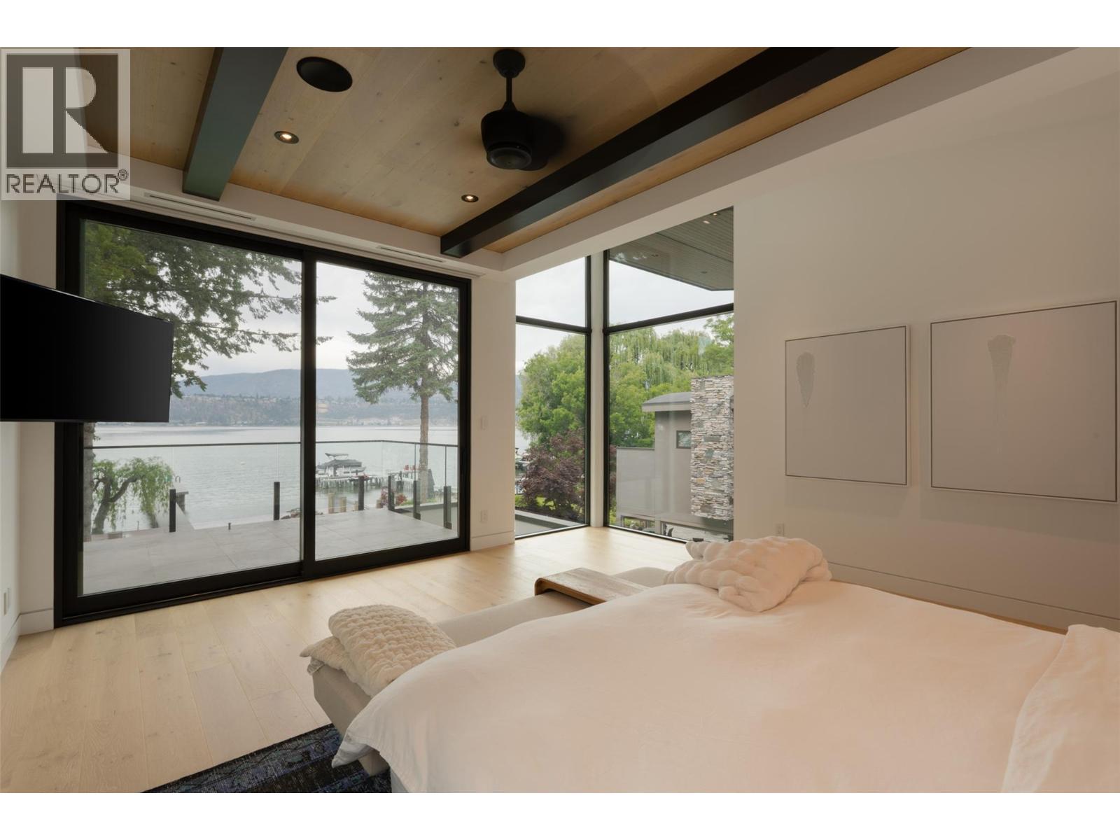 2764 Abbott Street - 31
