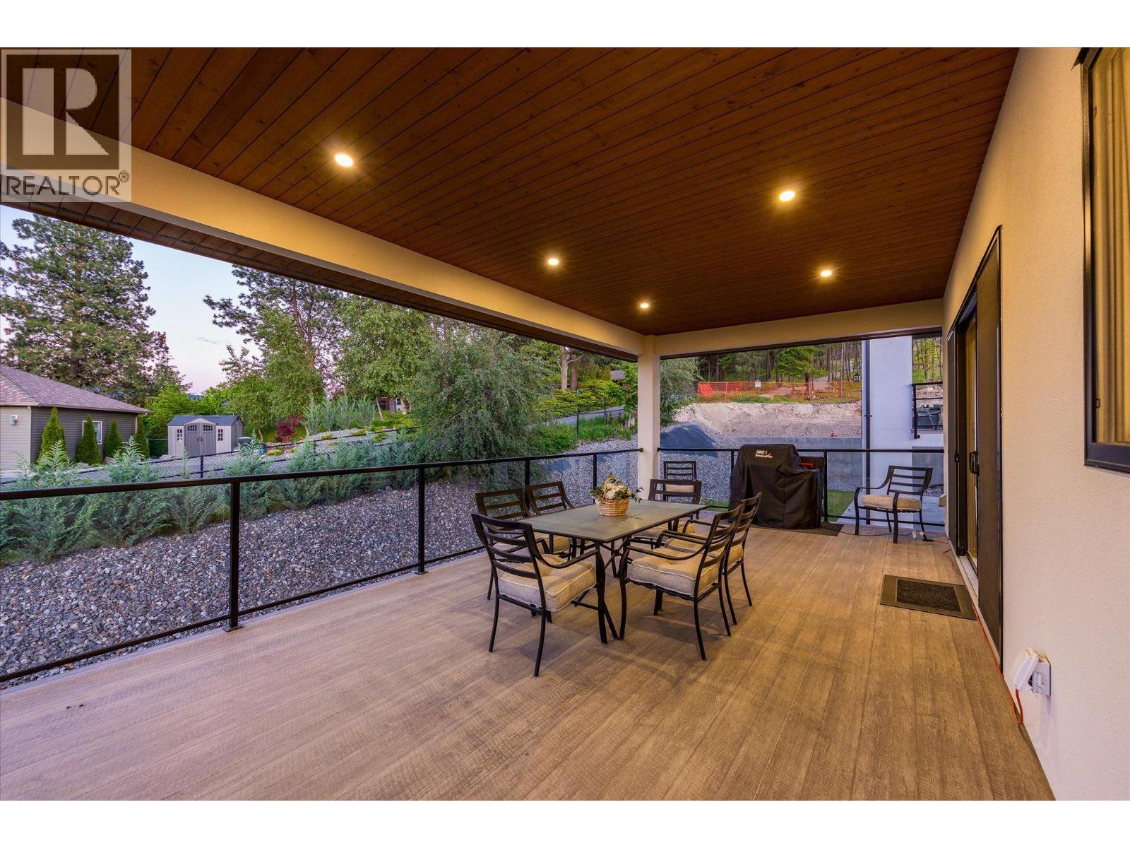 10285 Beacon Hill Drive, Lake Country