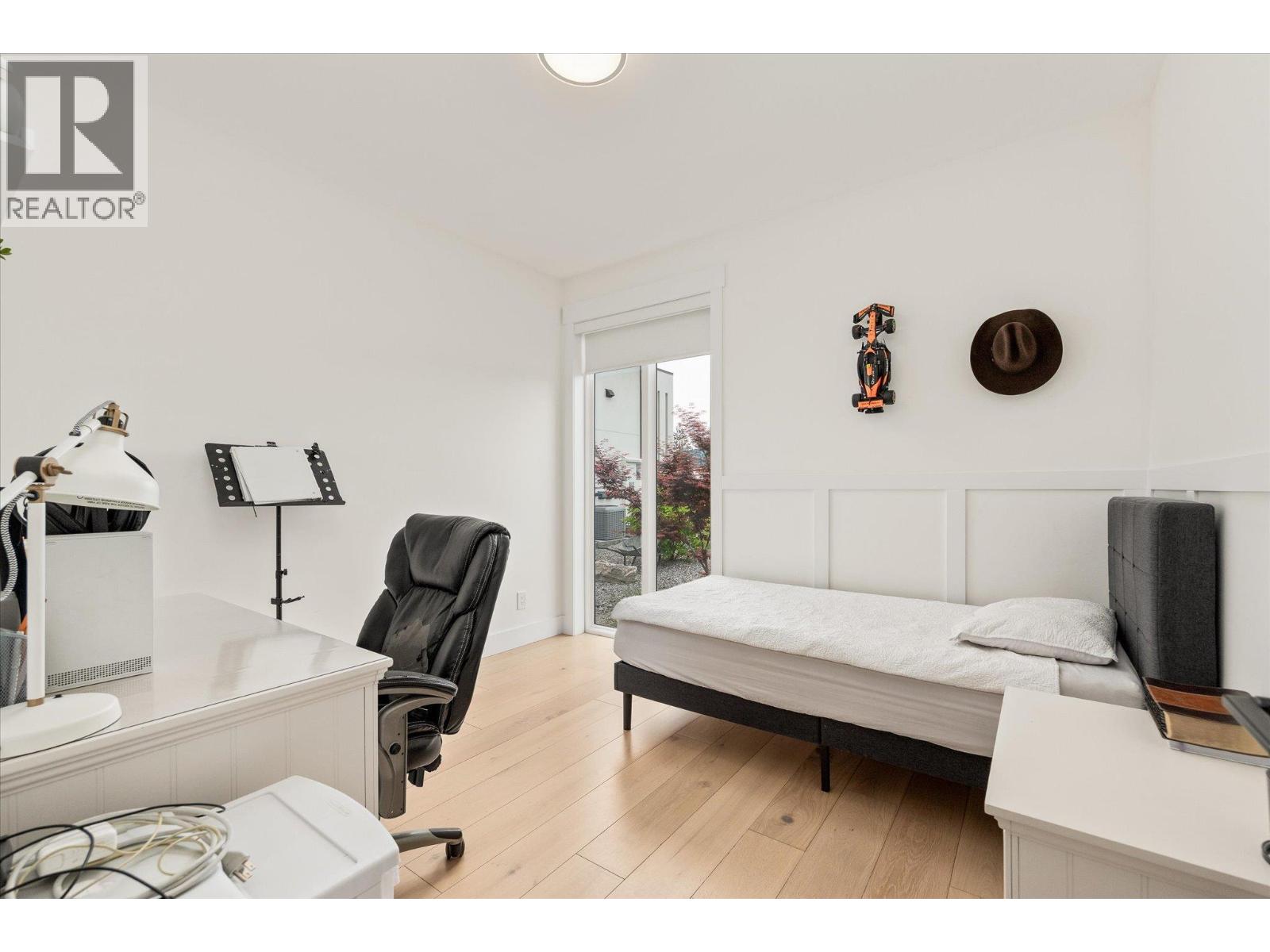 10285 Beacon Hill Drive, Lake Country
