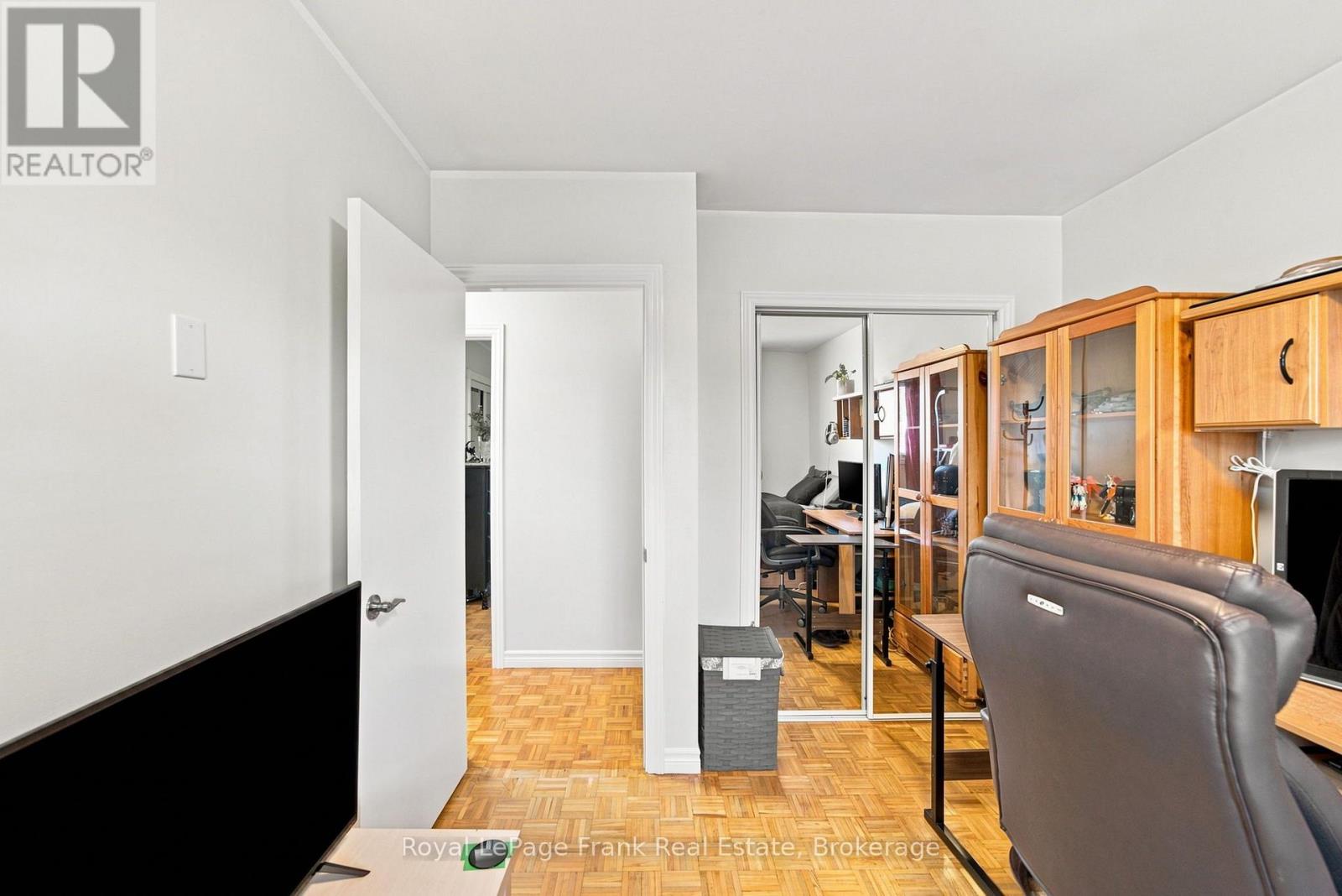317 DWIGHT AVENUE - Image 34