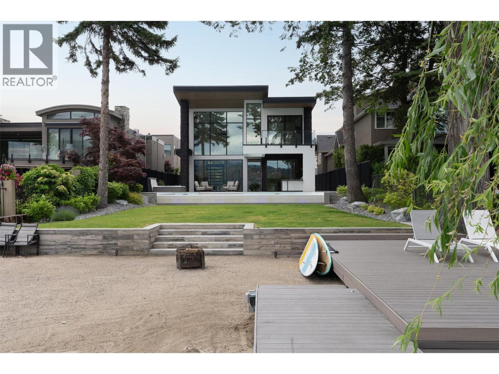 2764 Abbott Street - 67