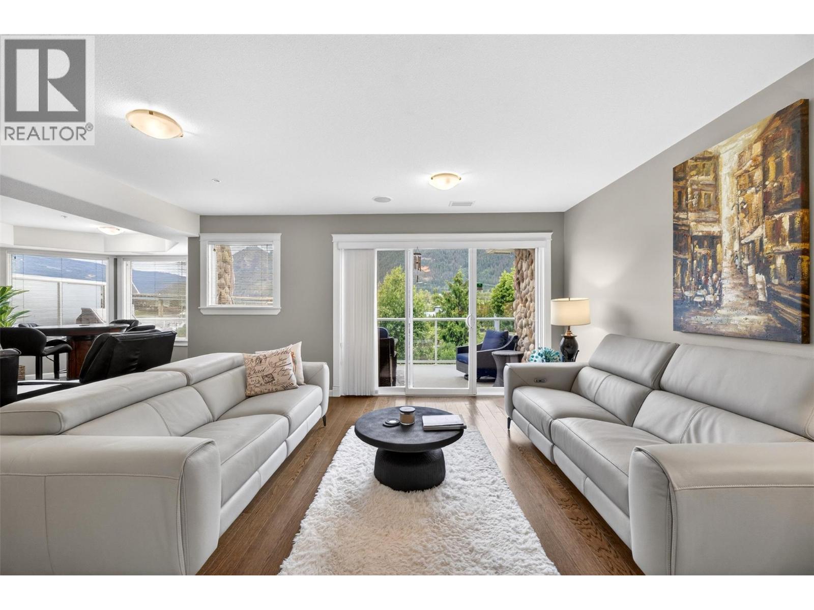 #13 1130 Riverside Avenue - Image 8